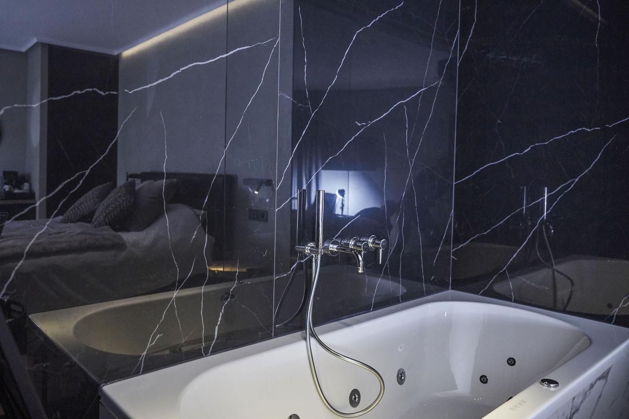Hotel Oniro - Luxury Rooms & Wellness Suites (Adults Only) Tournai Exterior foto